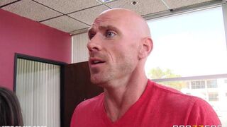 A long member has fun with an athlete in anal