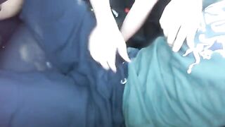 Girl started to suck dick right in the car