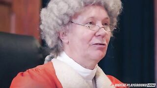 Blonde with big ass fucks her fingers - 4K 60fps