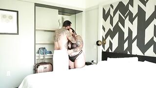 BBW cheating wife gets fucked by a hotel guest in a steamy encounter