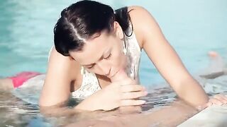 Sex in the swimming pool with a Russian beauty
