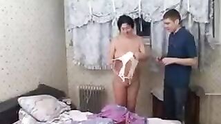 The old woman fucked her son, who had sex with a pretty girl