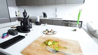 A freeuse mom-in-law makes a blowjob from the first view