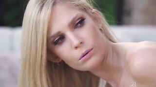 The morning is the best time for gentle intimate sex with a blondie