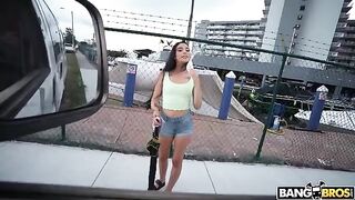 Strippers need big dicks instead of money to live a good life