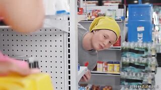 The bodega boy unlocked an incredible achievement that seems unattainable, featuring Jordyn Falls and Gaby Ortega from Brazzers