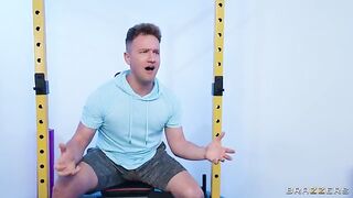 The guy fucked in the tits gym slut in the locker room