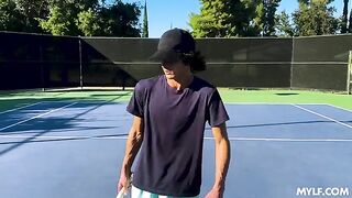 The girl demonstrates her skill in sex and knows what to do with the penis
