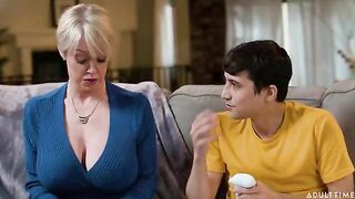 The guy did not expect such a move from his stepmother on the couch