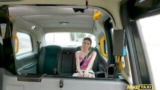 Stick it deeper, please! A girl is hungry for cock in the car