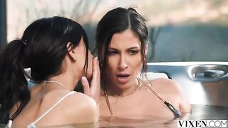 A man fucked two bitches in a paradise setting