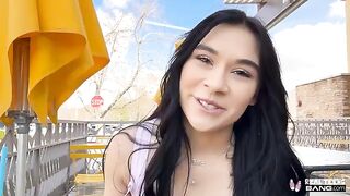 You think ladies don't suck on the first date? Think again!
