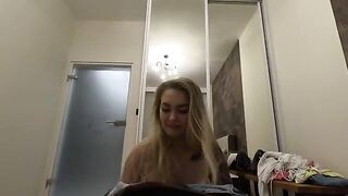 Come over, my parents are never home - Hot blonde