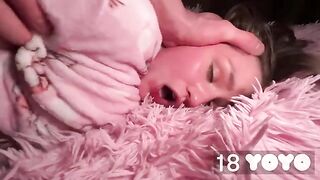 The man distracted the girl and fucked her in ass