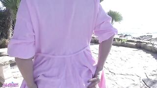 Relaxation in the public park, and ejaculation - fountain woman