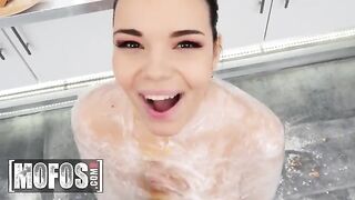 Sofia Lee finds the perfect ingredient for Jordi’s recipe