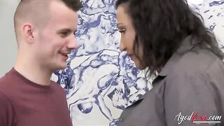 Hot mature woman bouncing on a big cock of a British guy