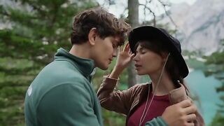 Forest sex: the smell of moss and human sweat