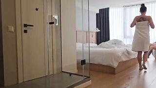 A woman received a message and had morning anal sex