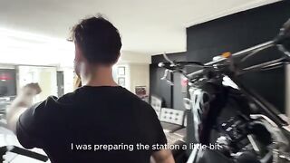 The man helped the tattoo girl and got anal sex as payment