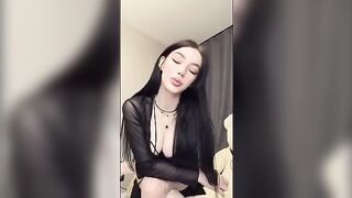 A girl with a big ass fucks her boyfriend