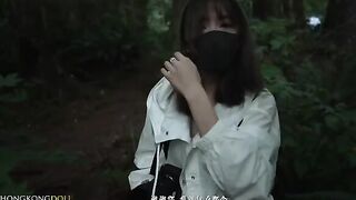 A girl living in the forest alone - Episode 1